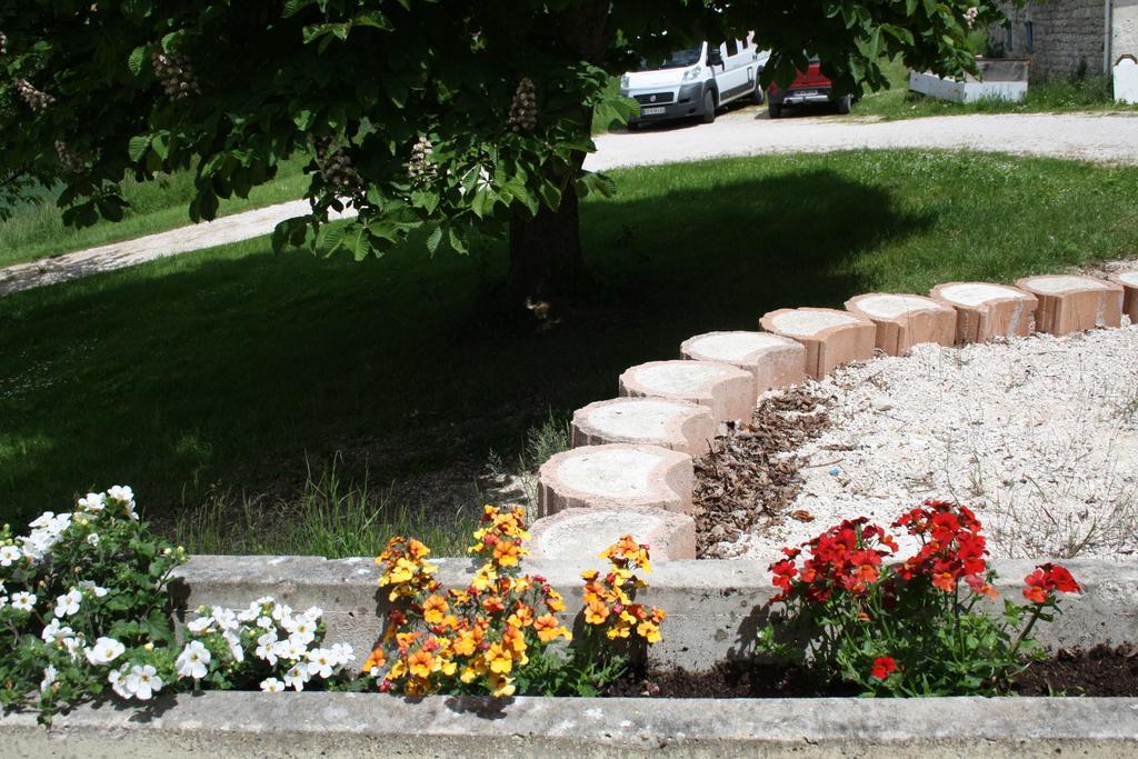 La Perle Du Lot Bed & Breakfast Castelnau-Montratier Екстериор снимка